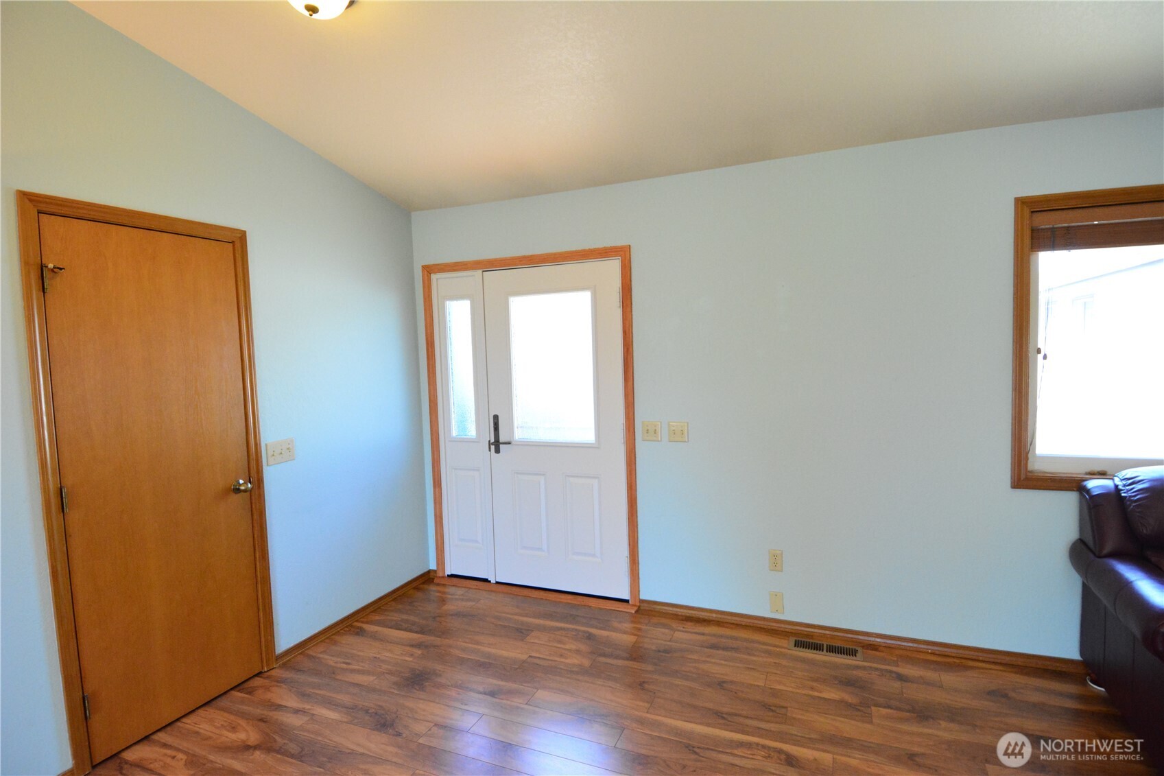 50 Crownview Lane Property Photo 4