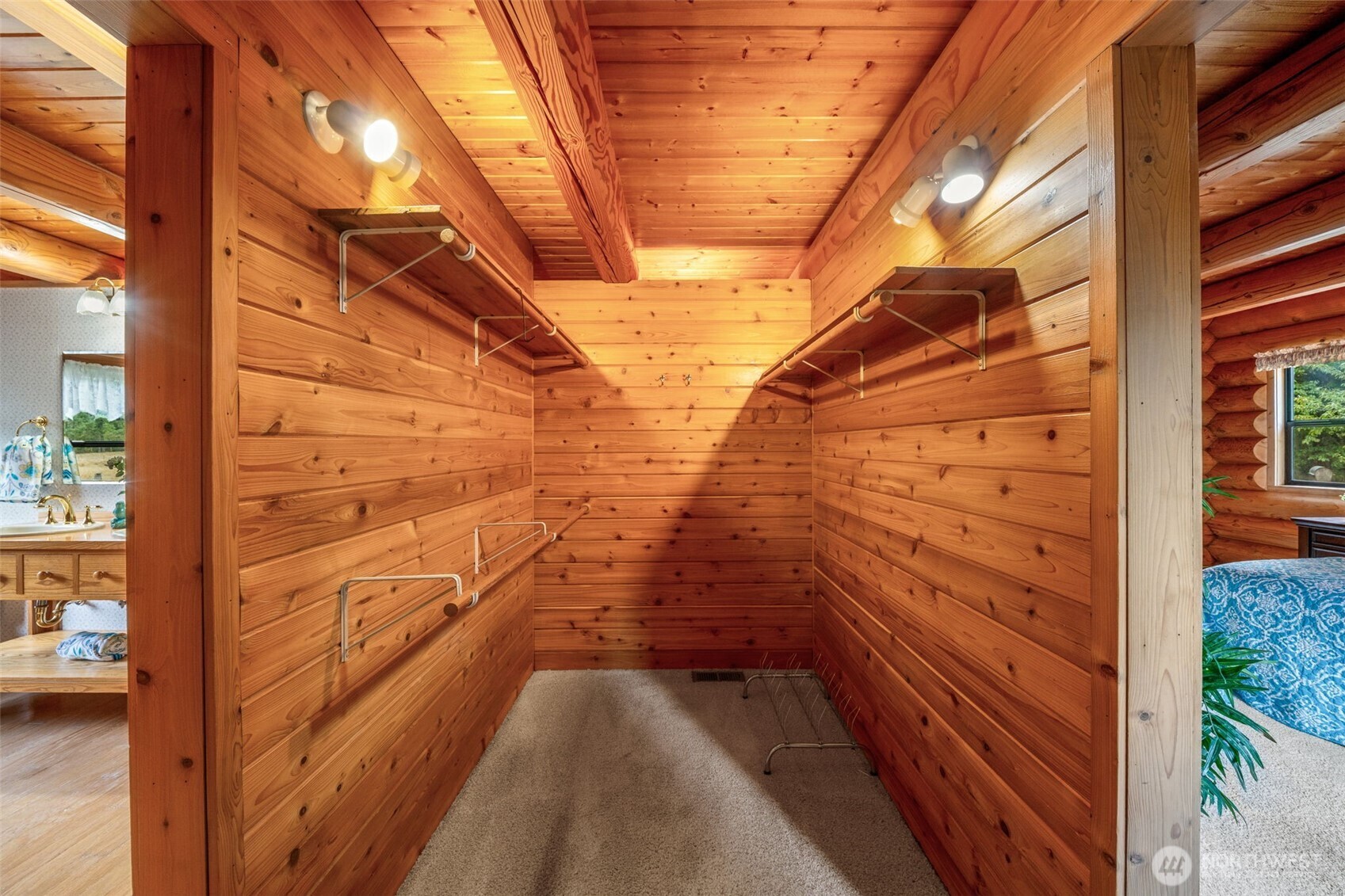 6133 Puget Beach Road Property Photo 14