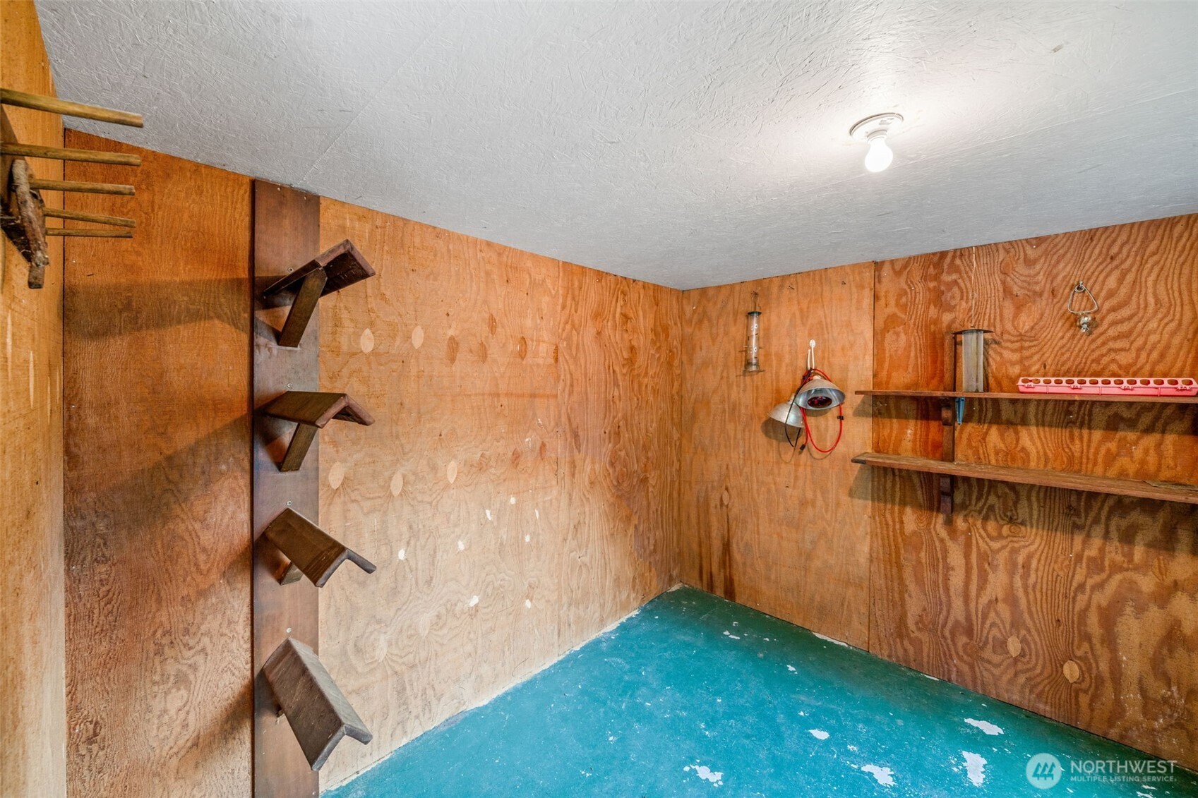 6133 Puget Beach Road Property Photo 27