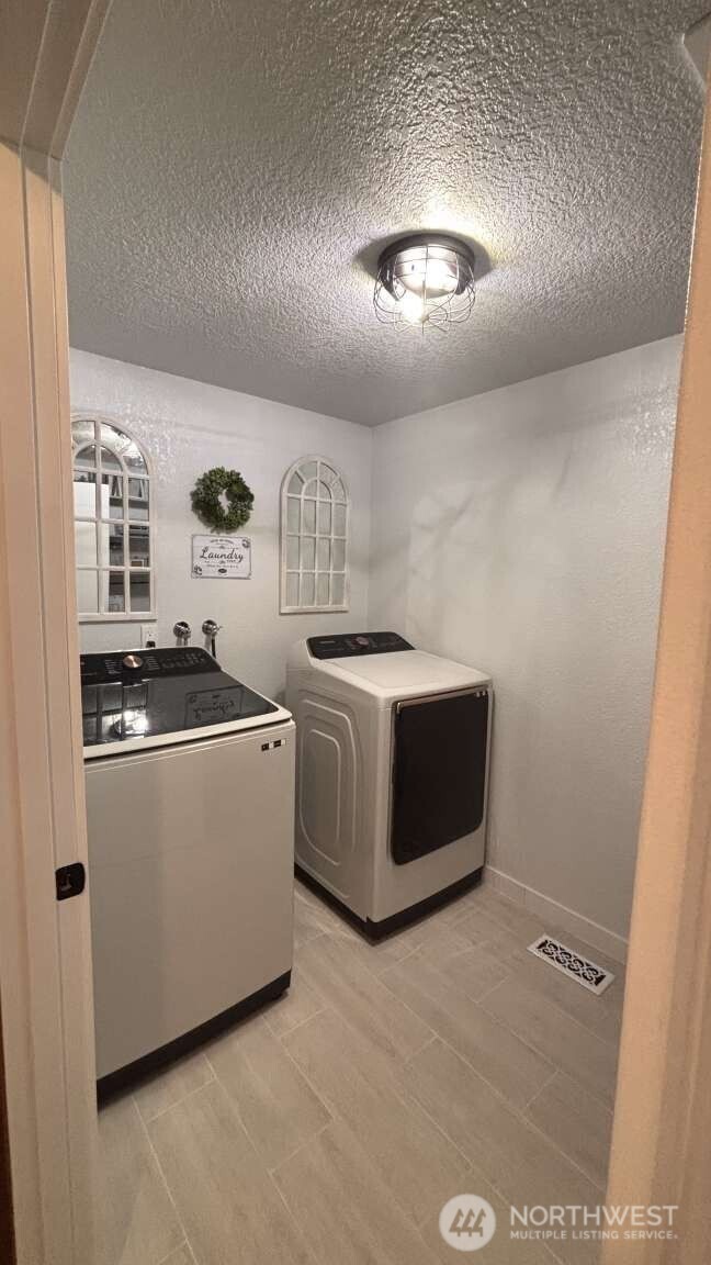 143 Rosewood Drive Property Photo 14