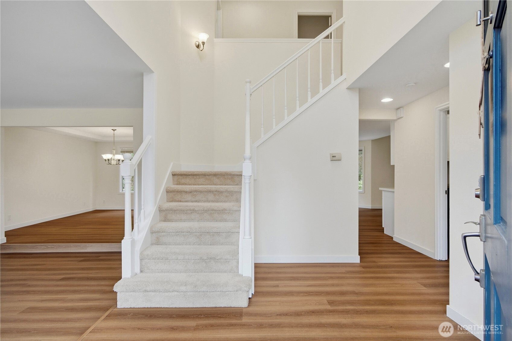 12715 52nd Place Property Photo 3
