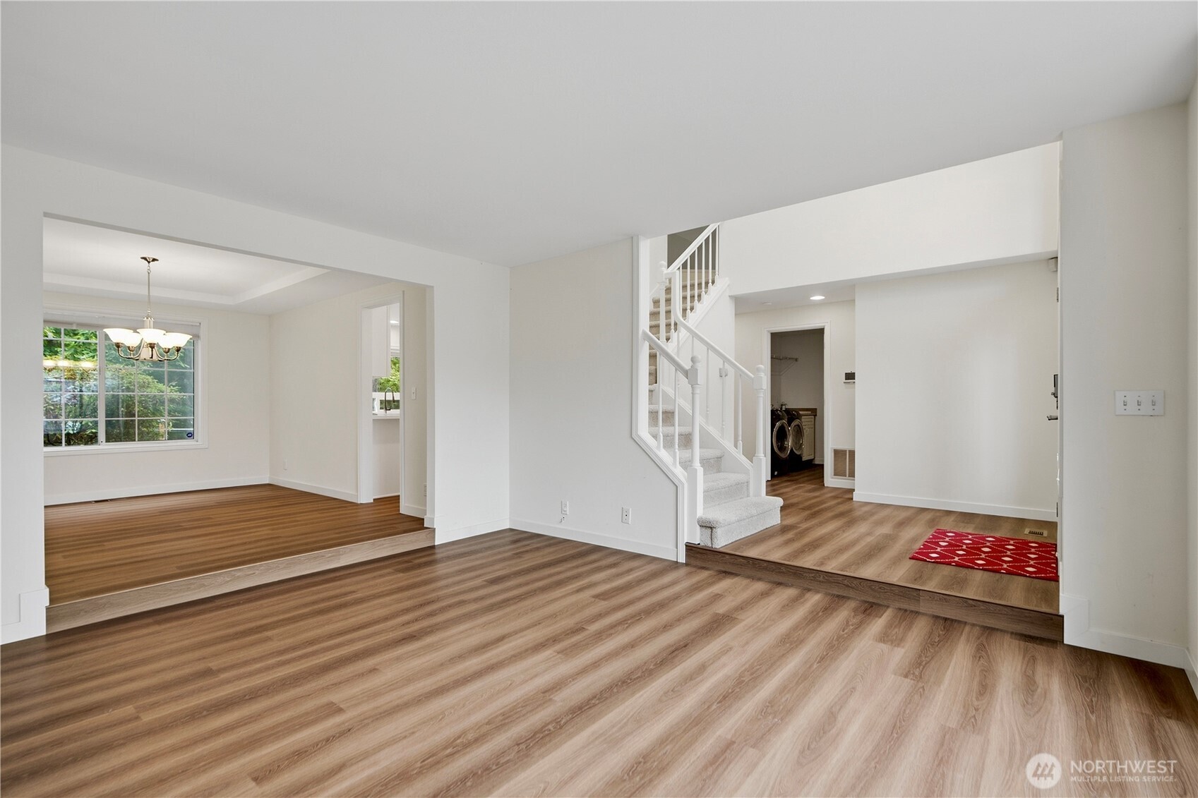 12715 52nd Place Property Photo 8