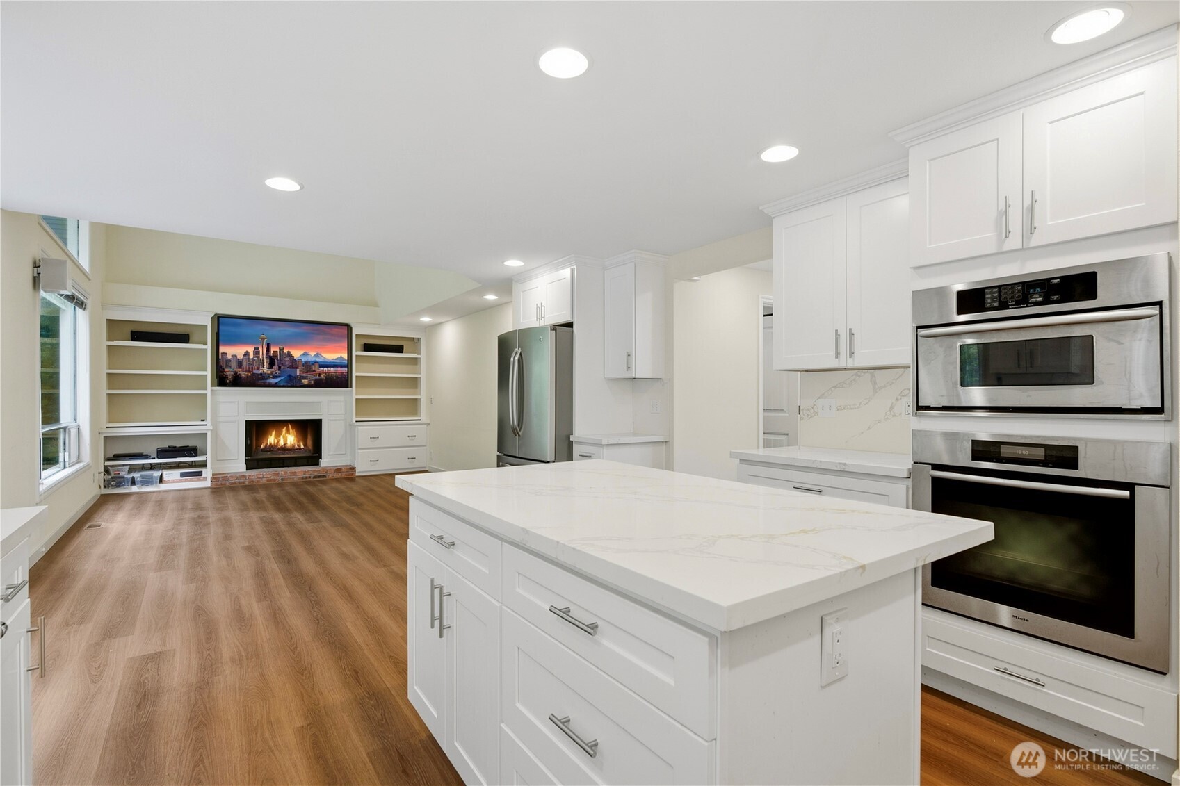 12715 52nd Place Property Photo 14