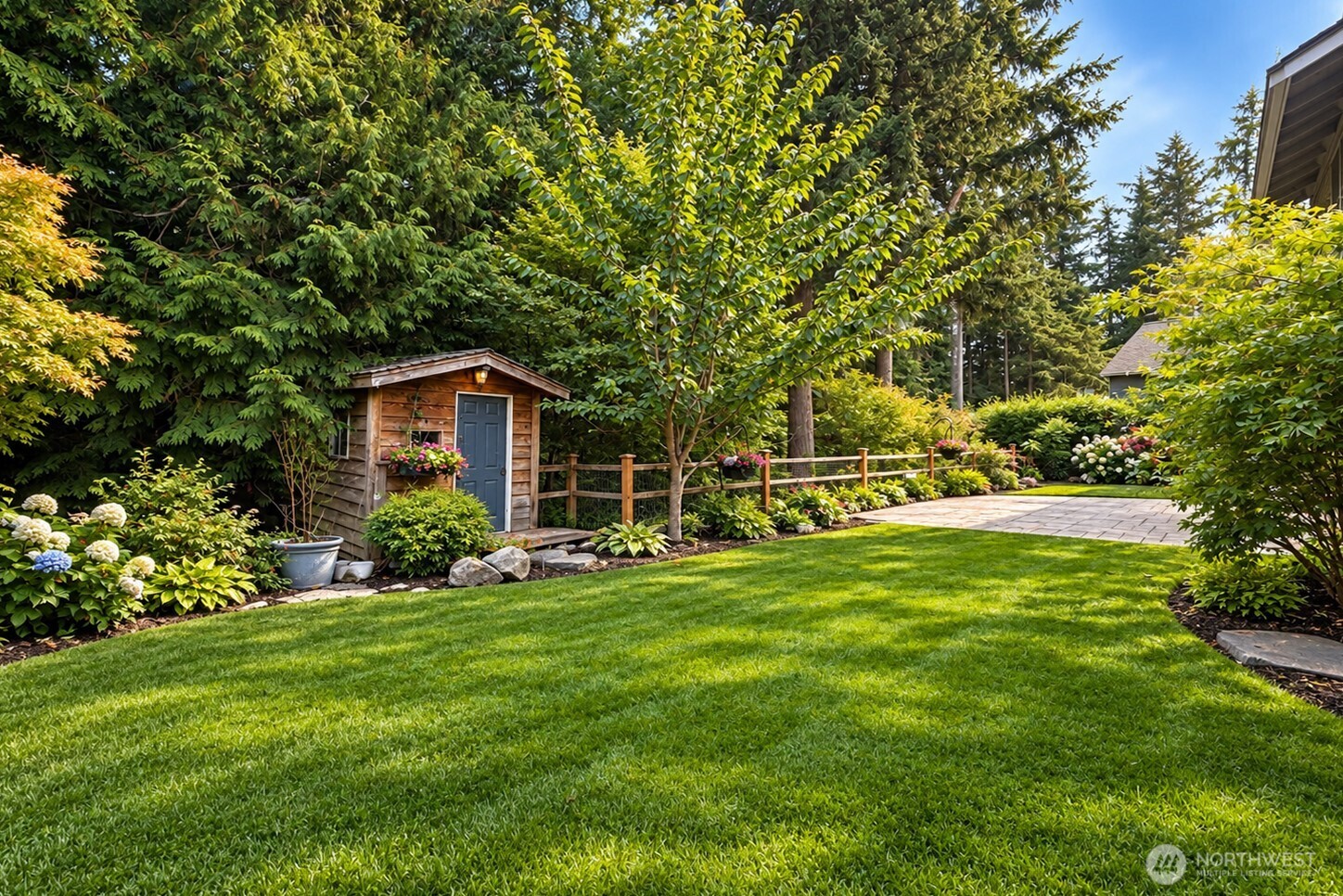12715 52nd Place Property Photo 33