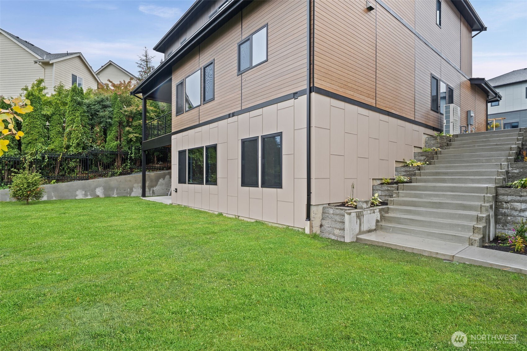 1226 159th Street Property Photo 32