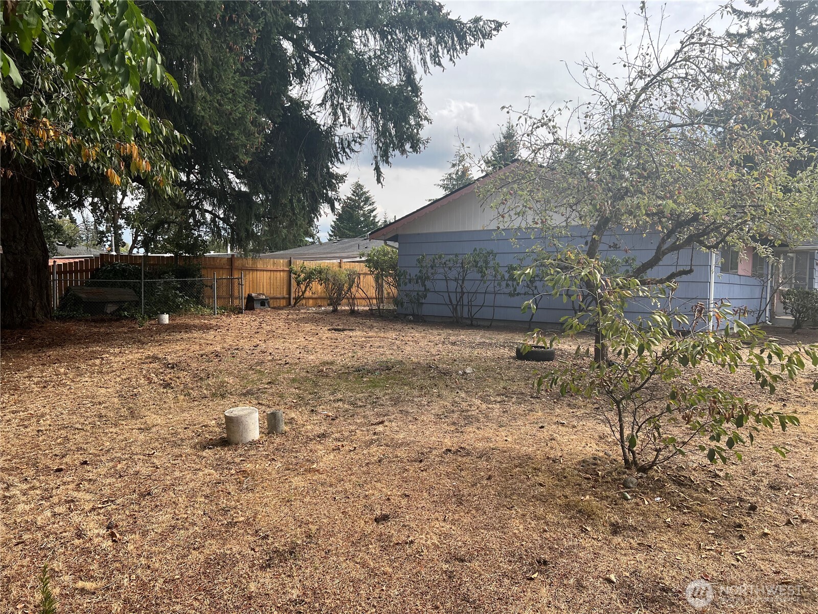 13617 Yakima Avenue Property Photo 7