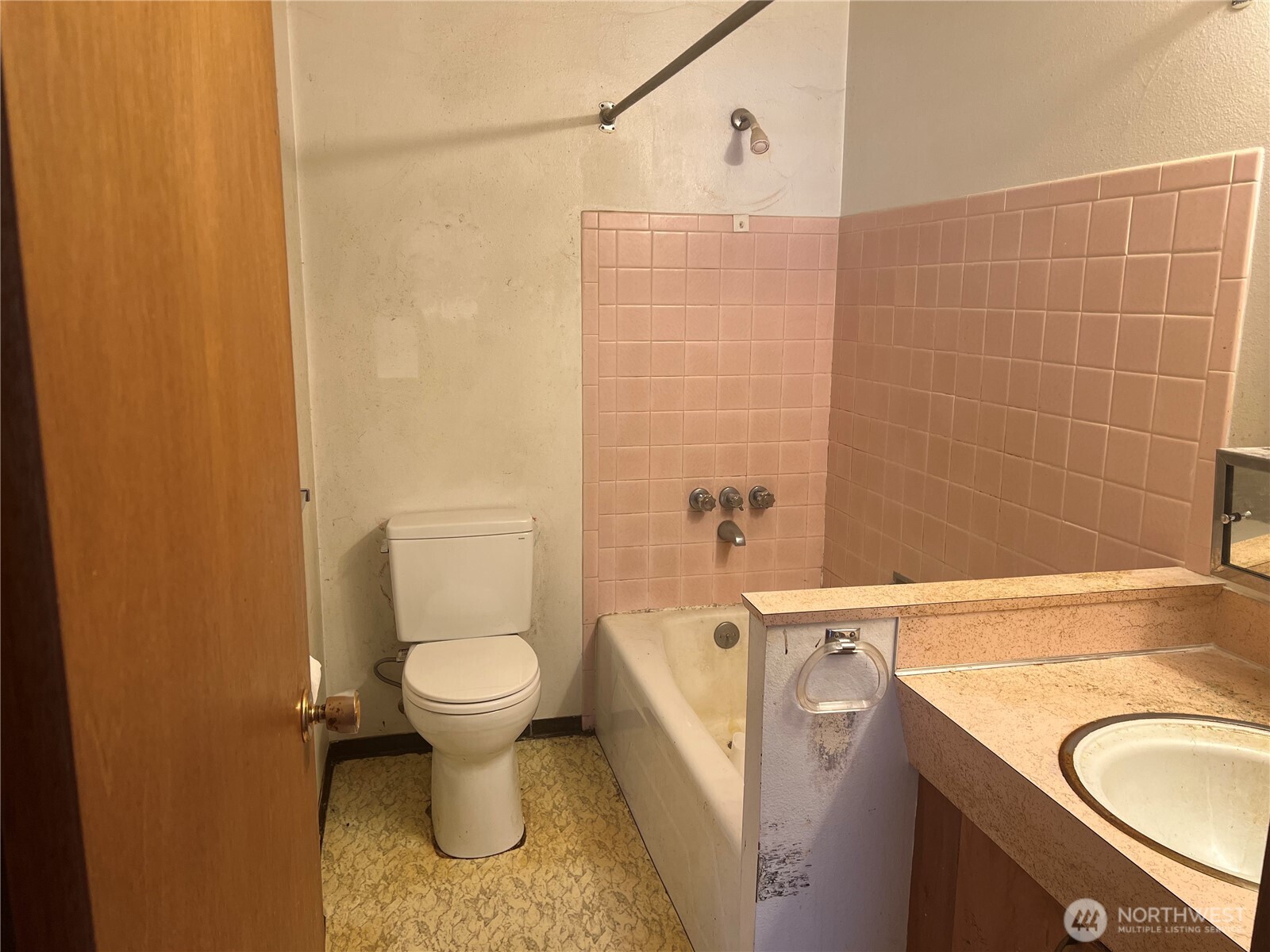 13617 Yakima Avenue Property Photo 12