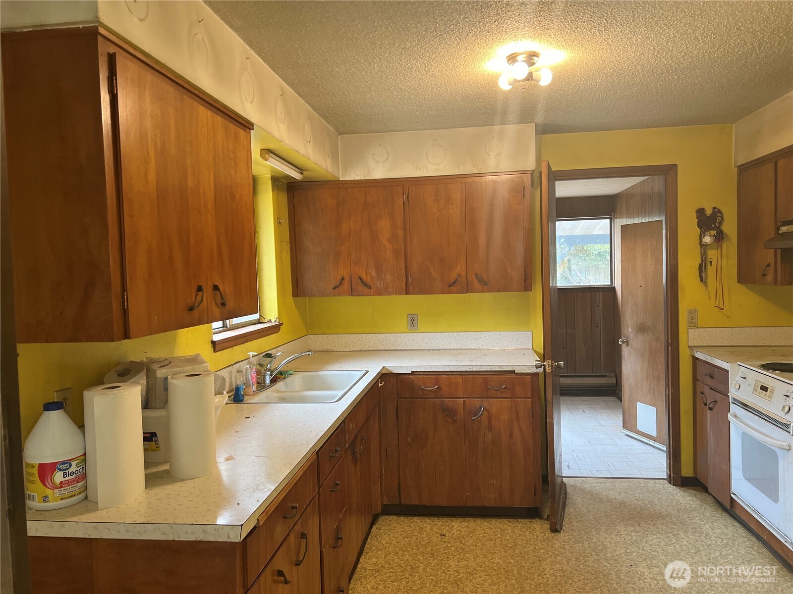 13617 Yakima Avenue Property Photo 17