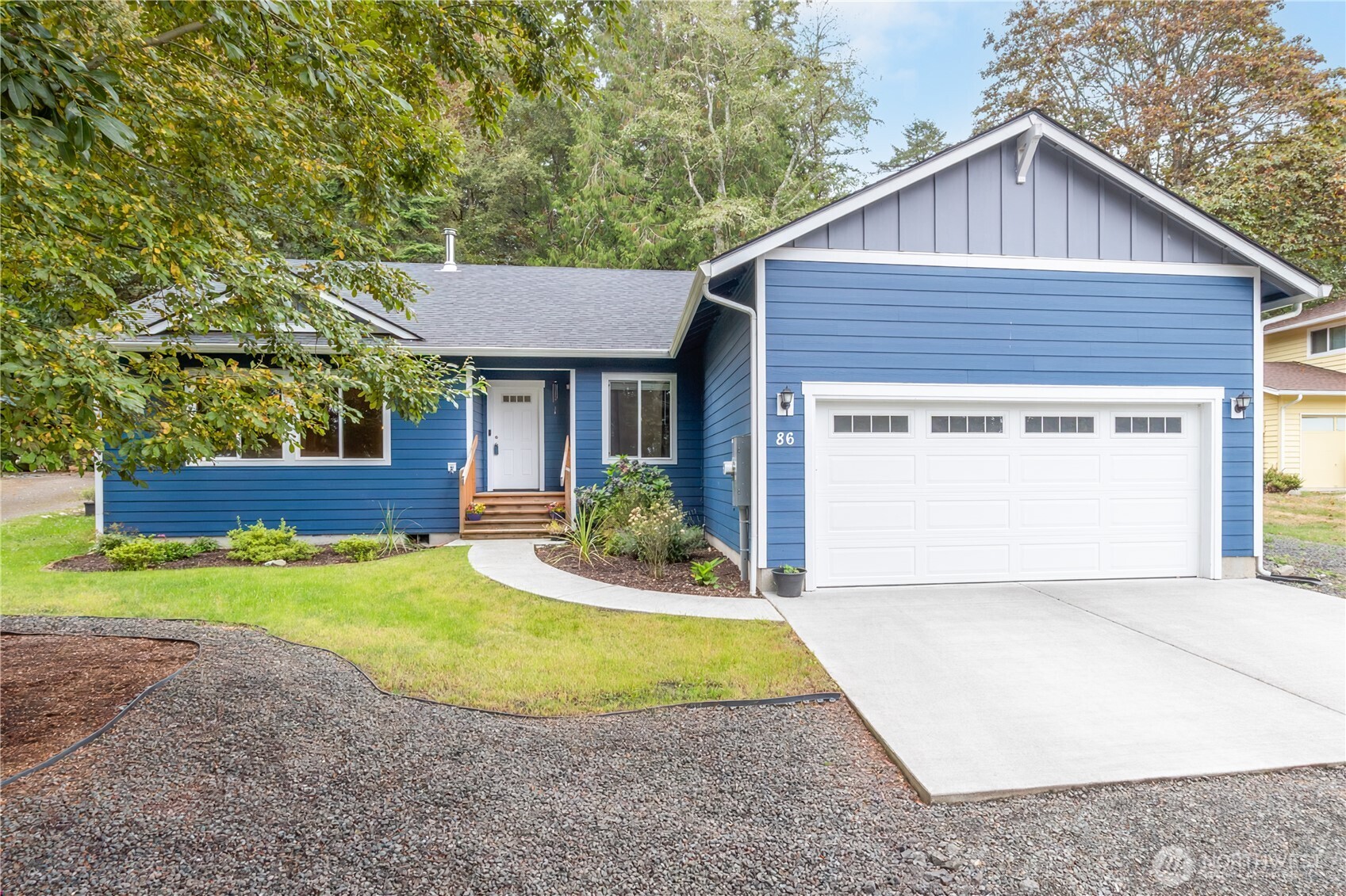 86 Rainier Lane Property Photo 1
