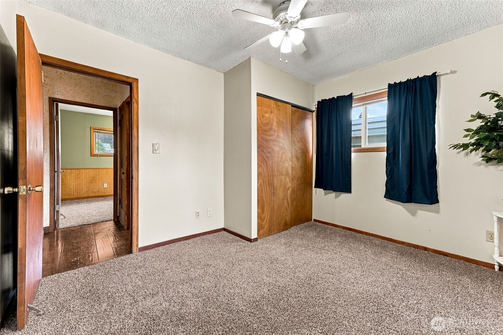 1140 N Cambrian Avenue Property Photo 17