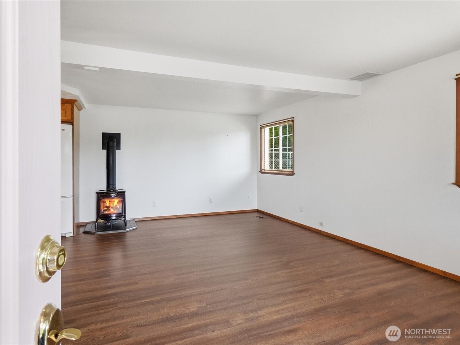 6513 Waller Road Property Photo 14