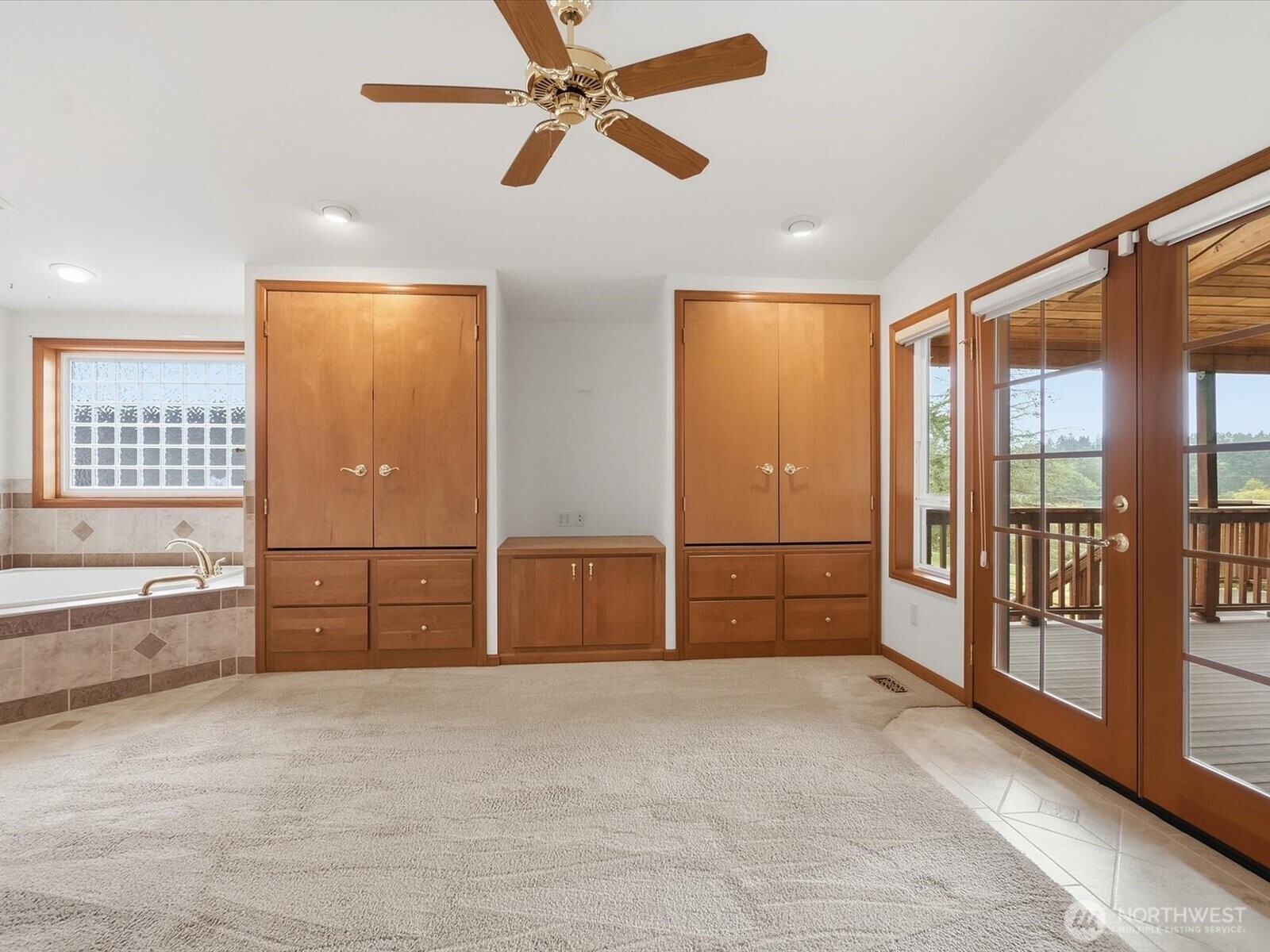 6513 Waller Road Property Photo 22
