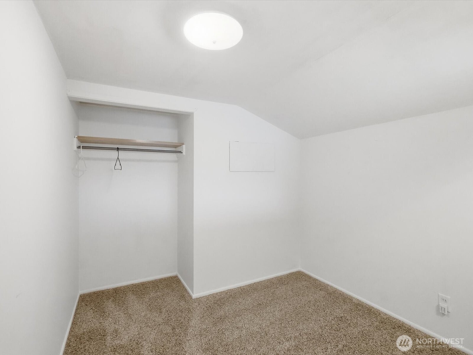 6513 Waller Road Property Photo 27