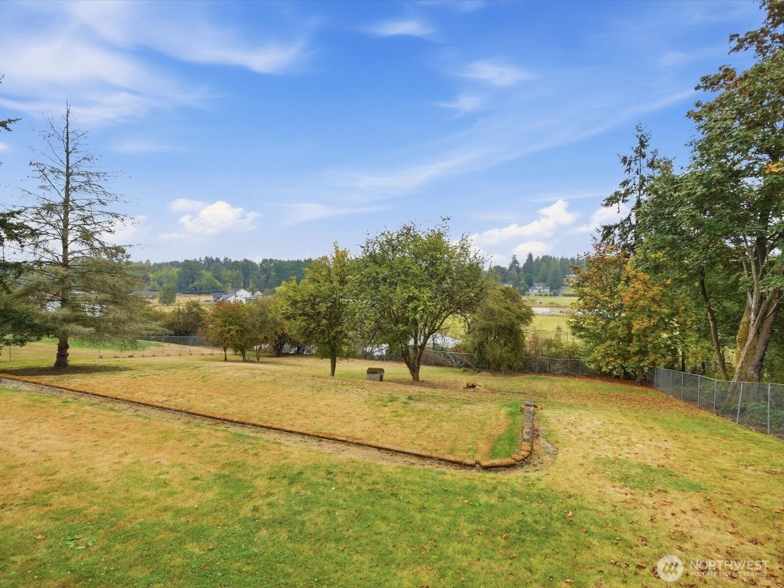 6513 Waller Road Property Photo 33