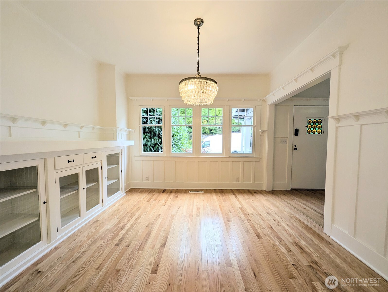 1713 33rd Avenue Property Photo 3