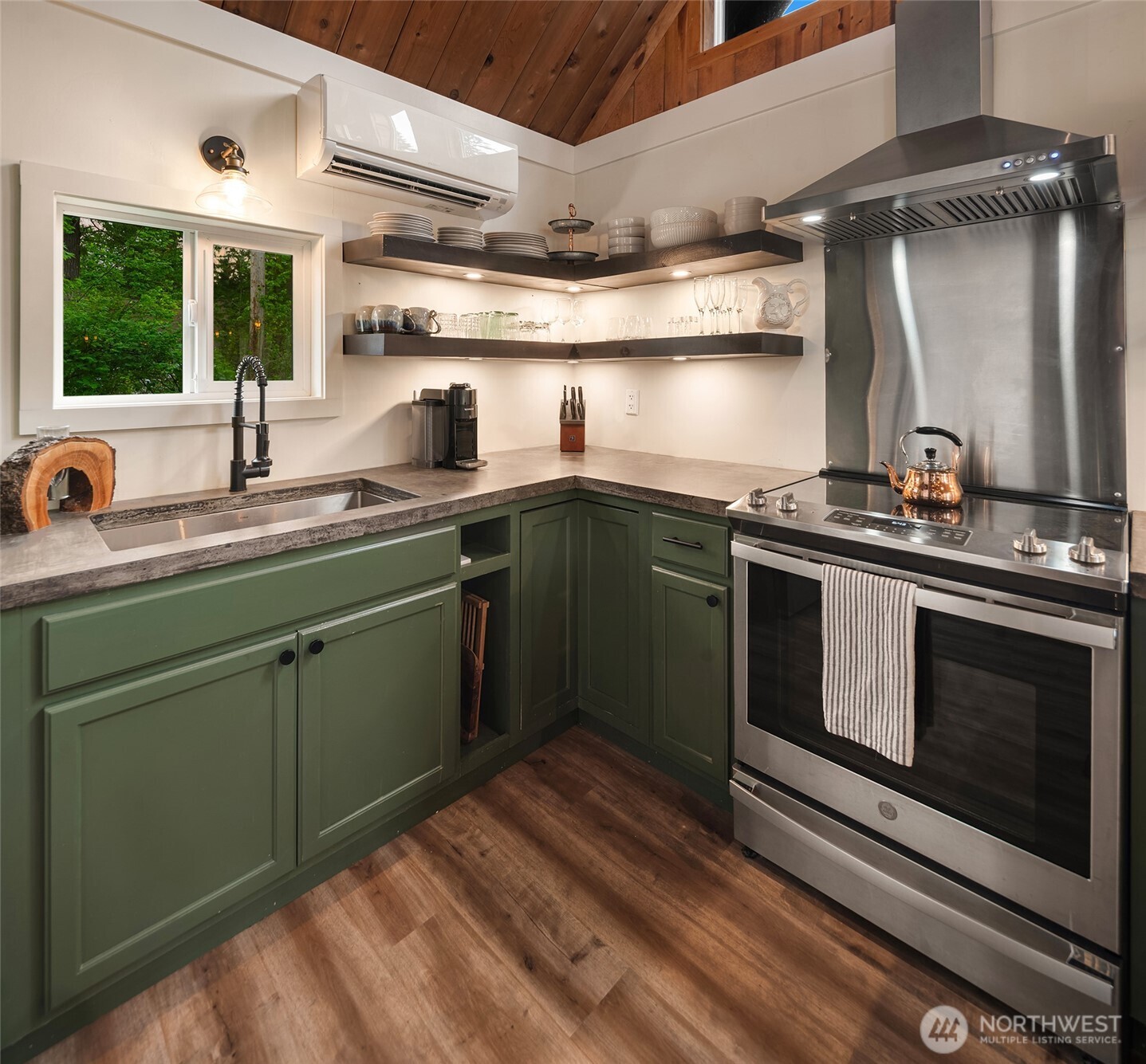 132 Slalom Way Property Photo 12