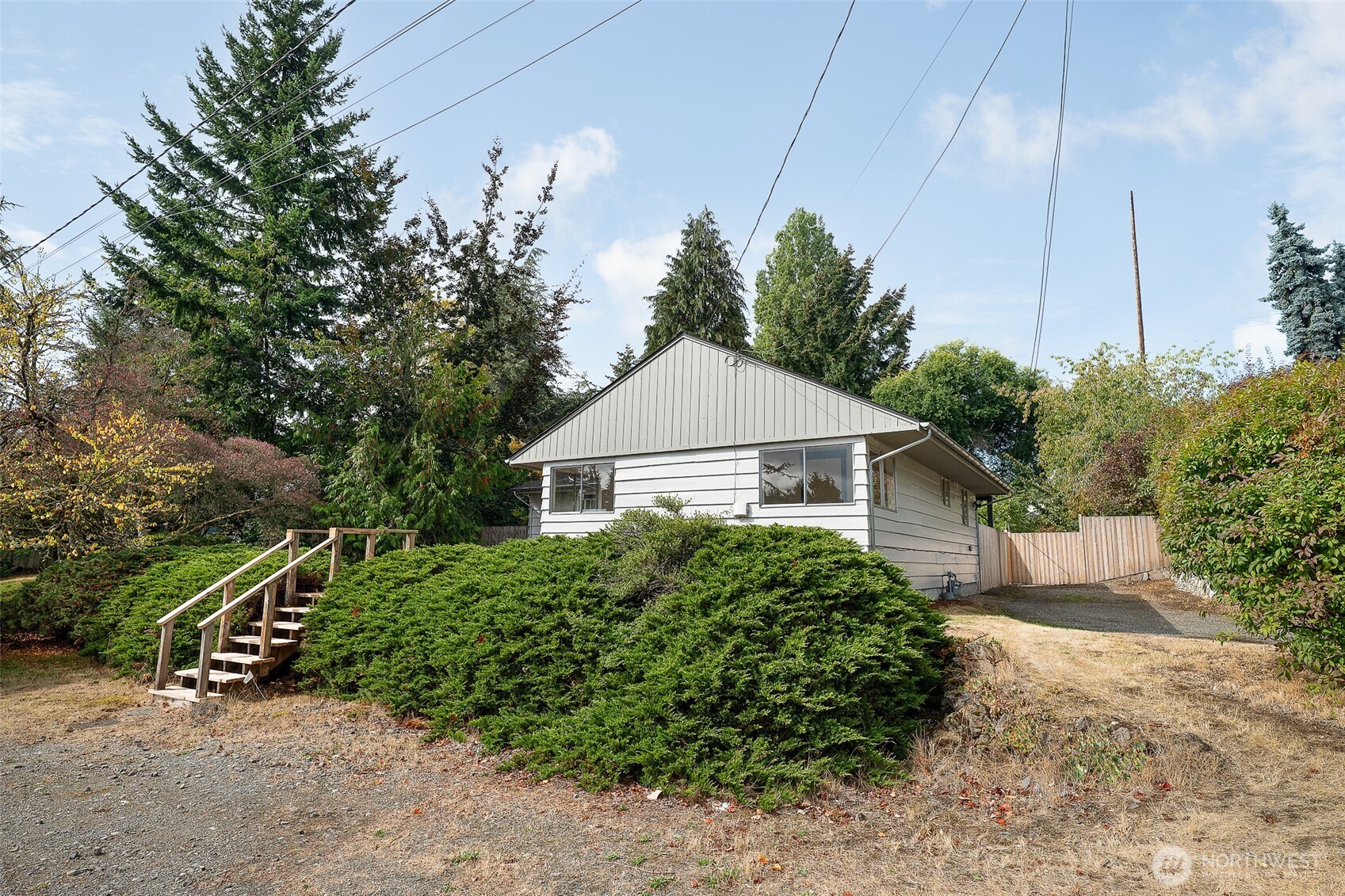 10915 North Park Avenue Property Photo 2