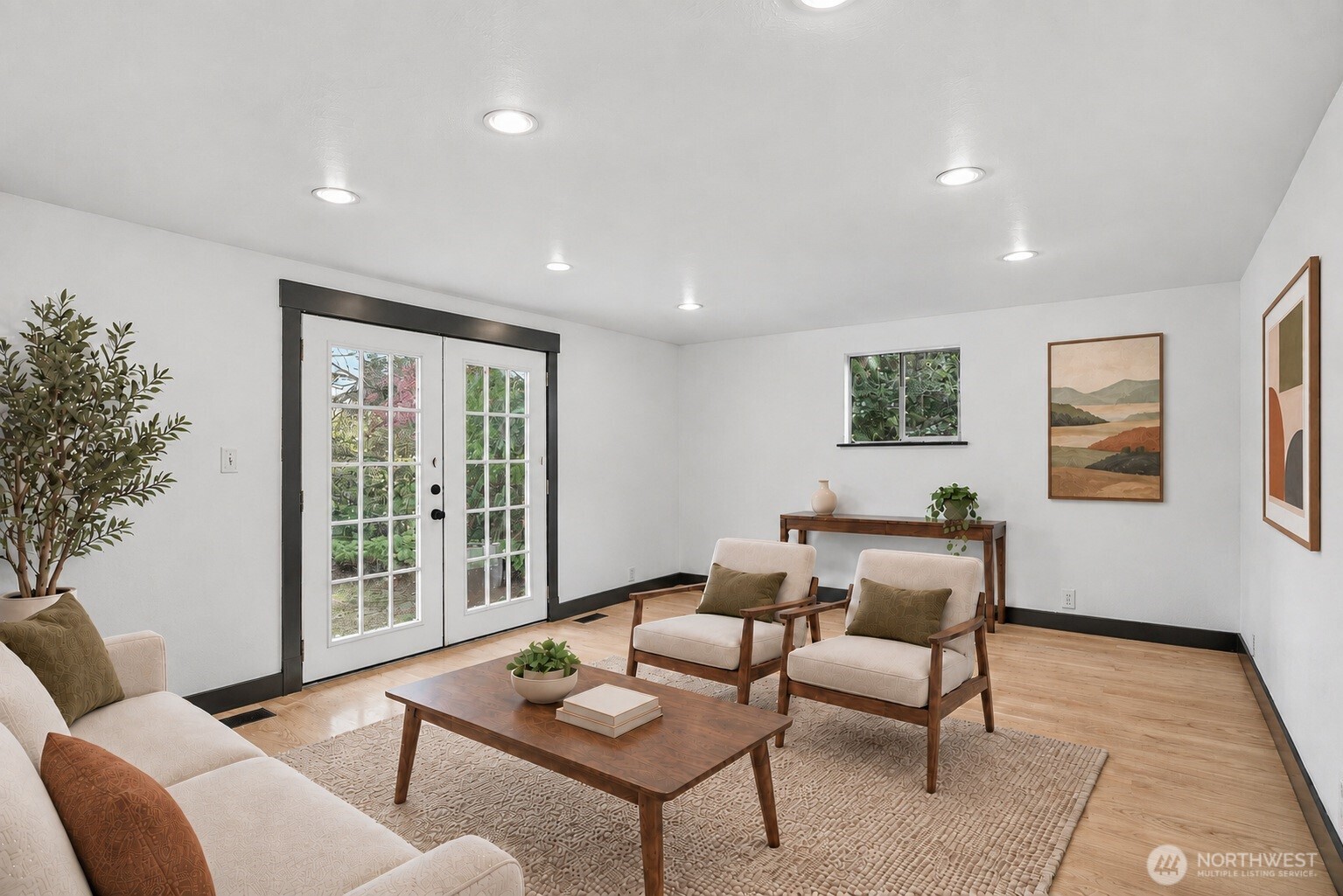 10915 North Park Avenue Property Photo 5