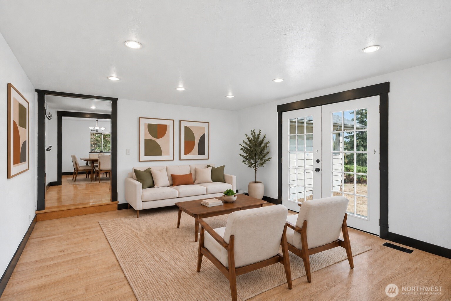 10915 North Park Avenue Property Photo 6