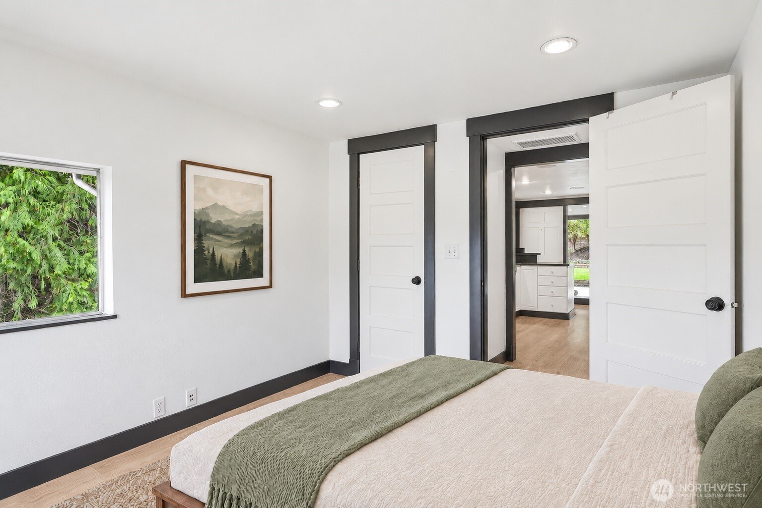 10915 North Park Avenue Property Photo 14