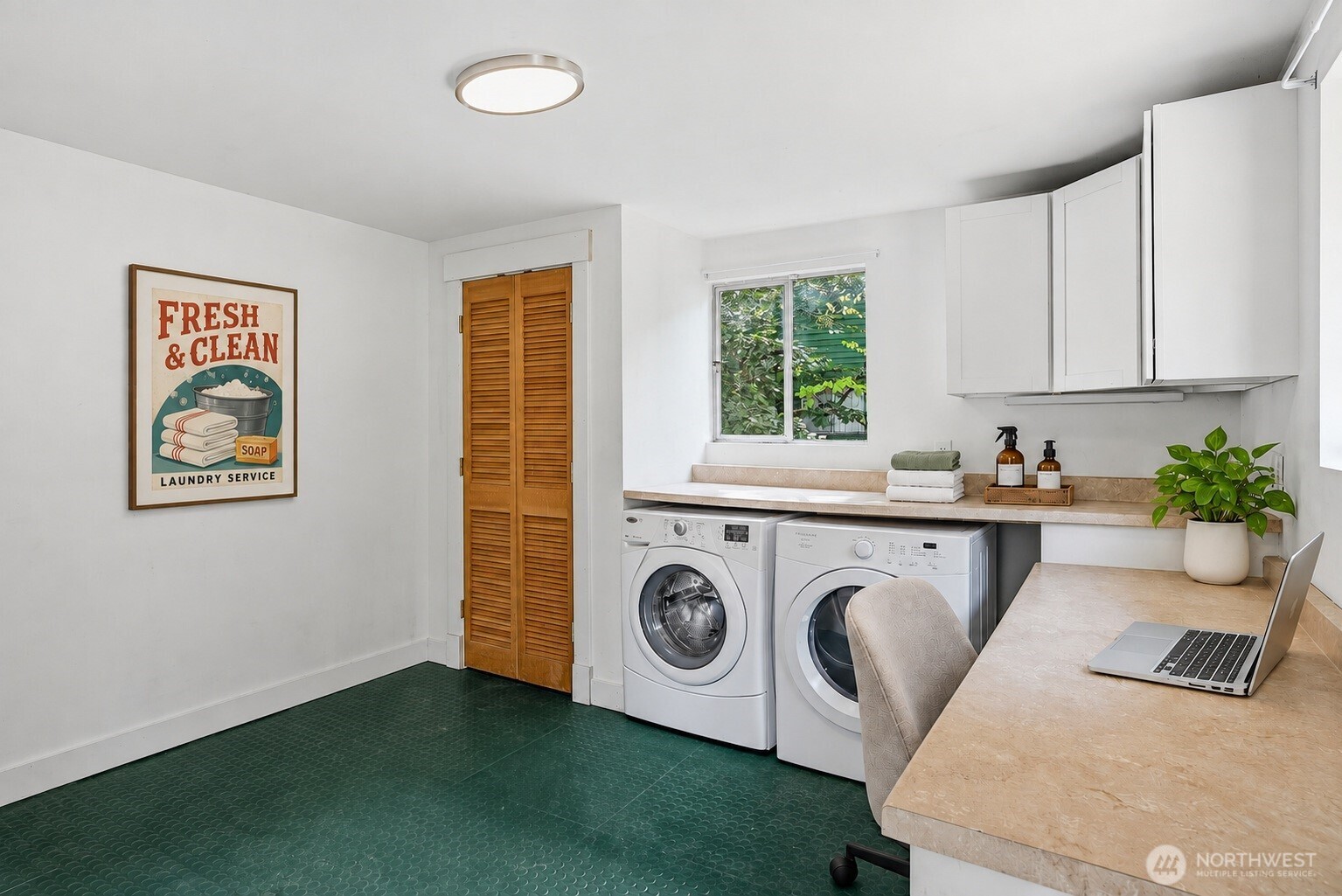 10915 North Park Avenue Property Photo 20