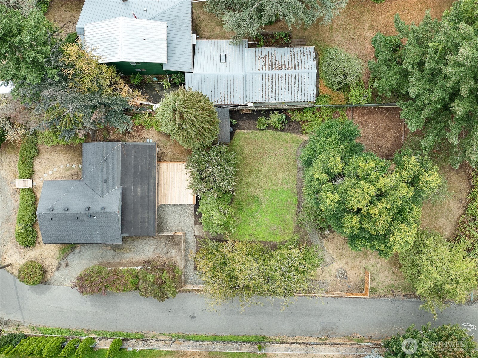 10915 North Park Avenue Property Photo 37