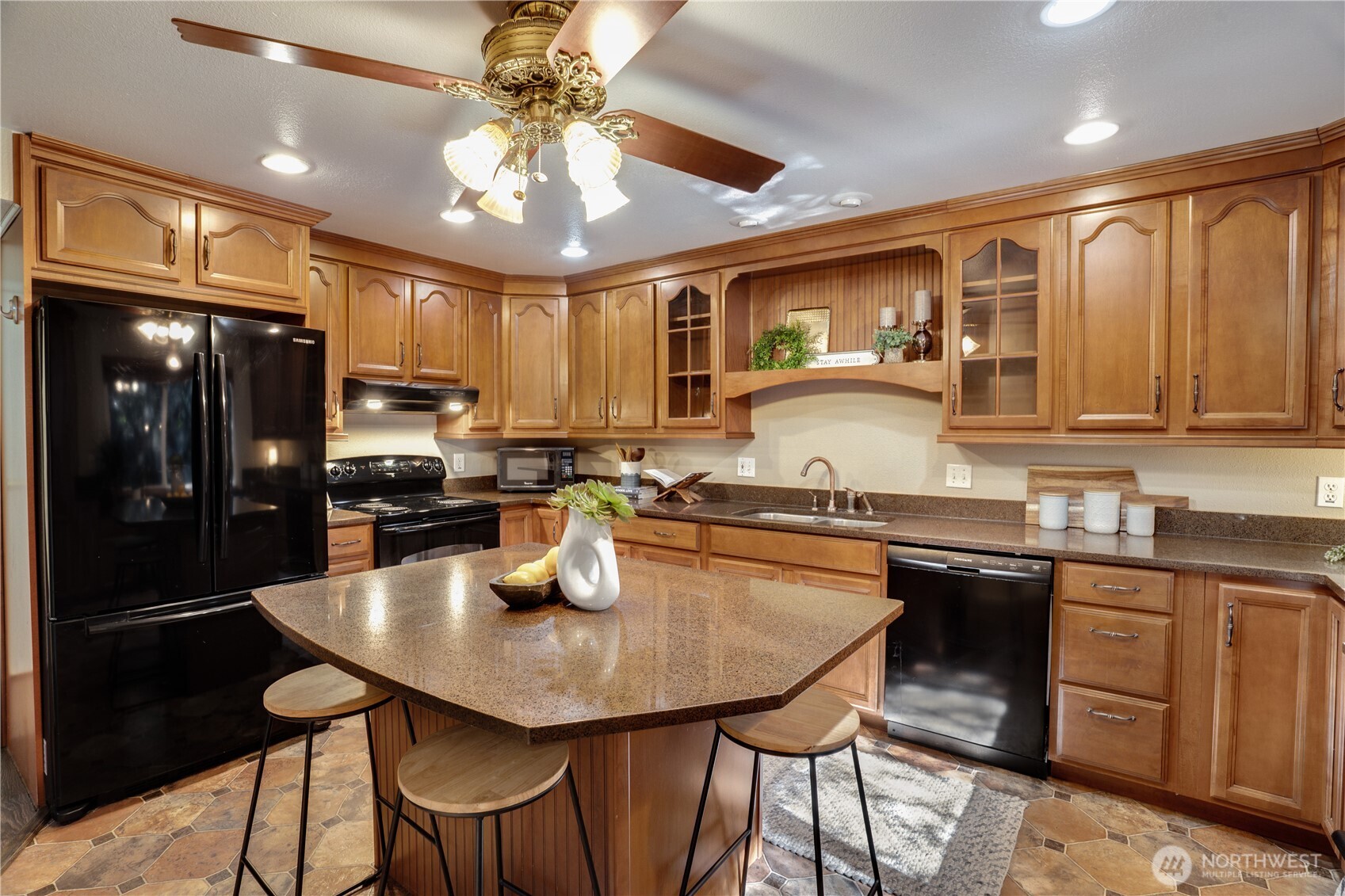 1301 Nw Slate Lane 103 Property Photo 11