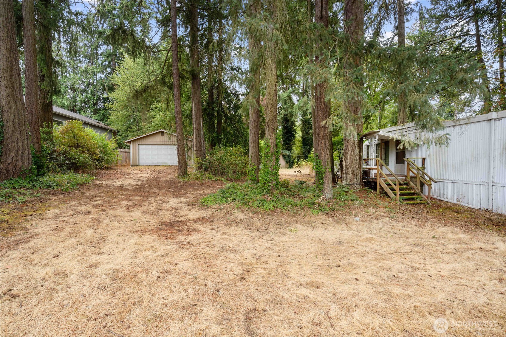 7304 96th Street Property Photo 4