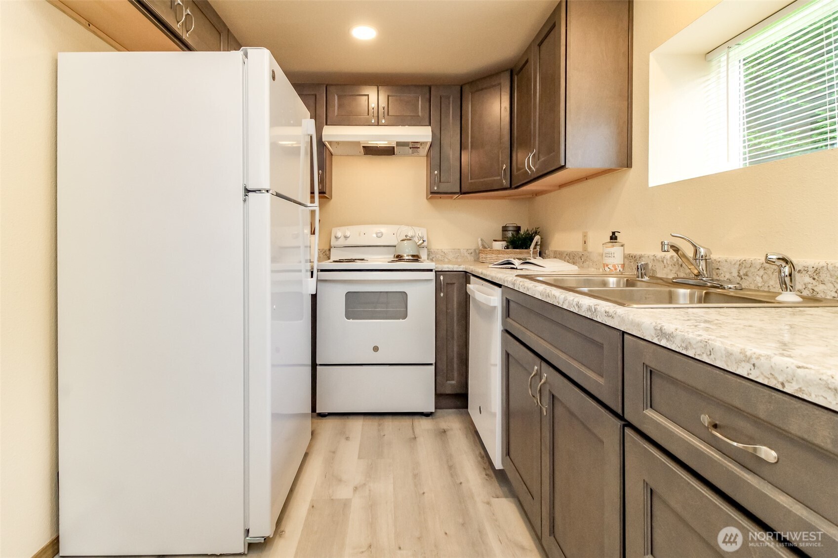 105 S 70th Street Property Photo 5
