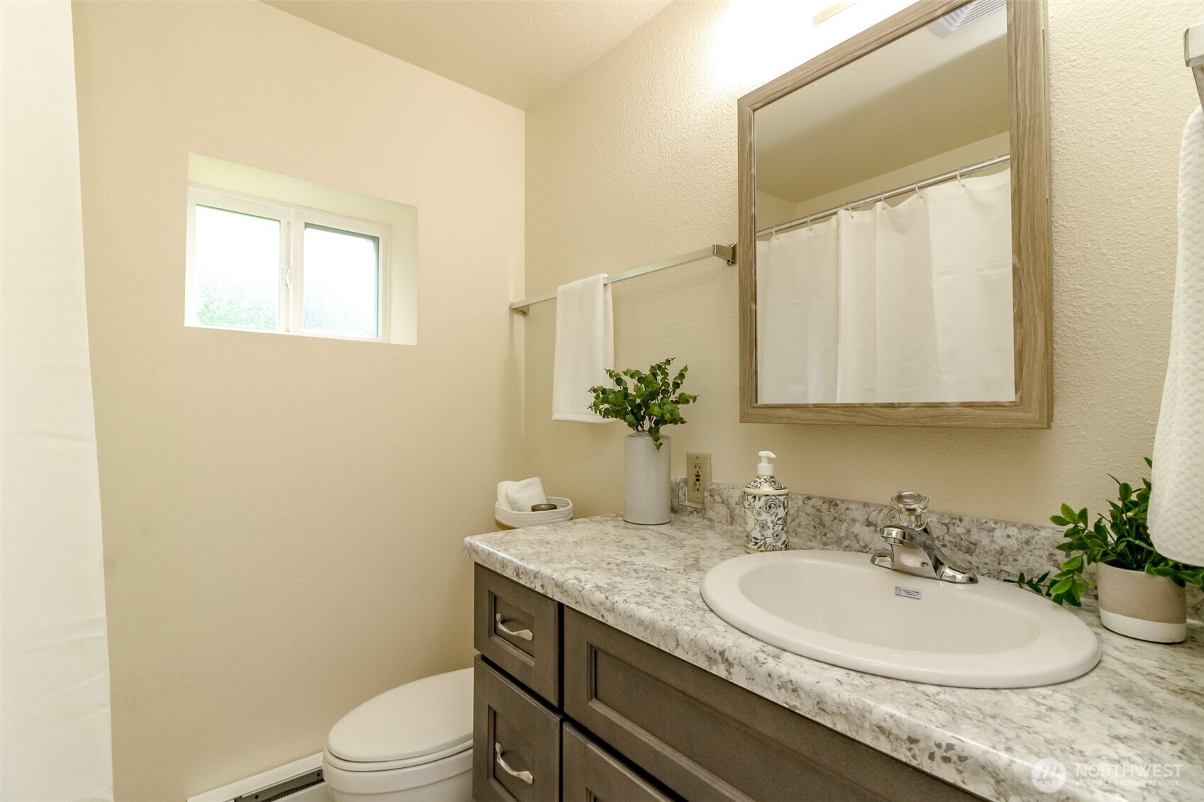 105 S 70th Street Property Photo 8
