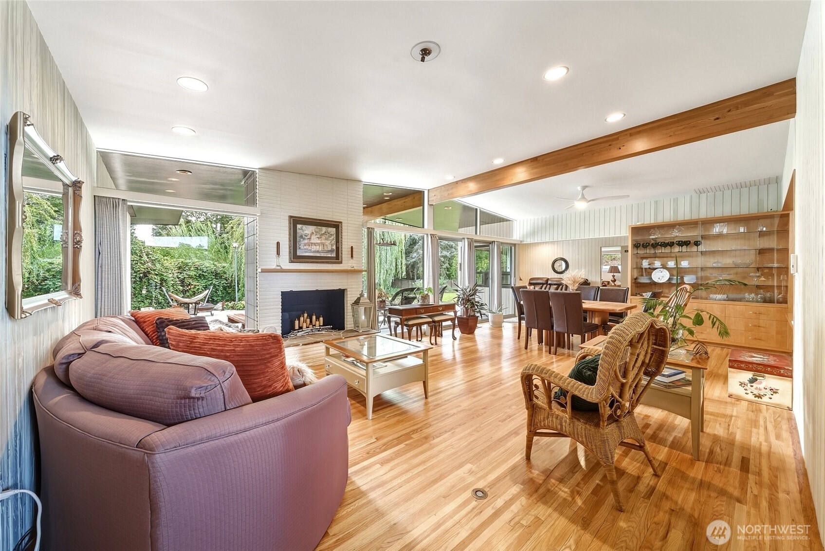 1719 Center Street Property Photo 6