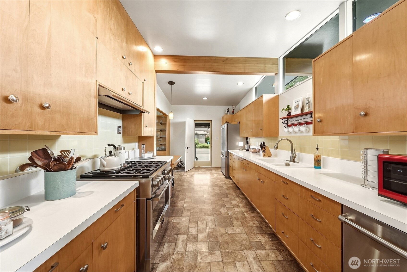 1719 Center Street Property Photo 11
