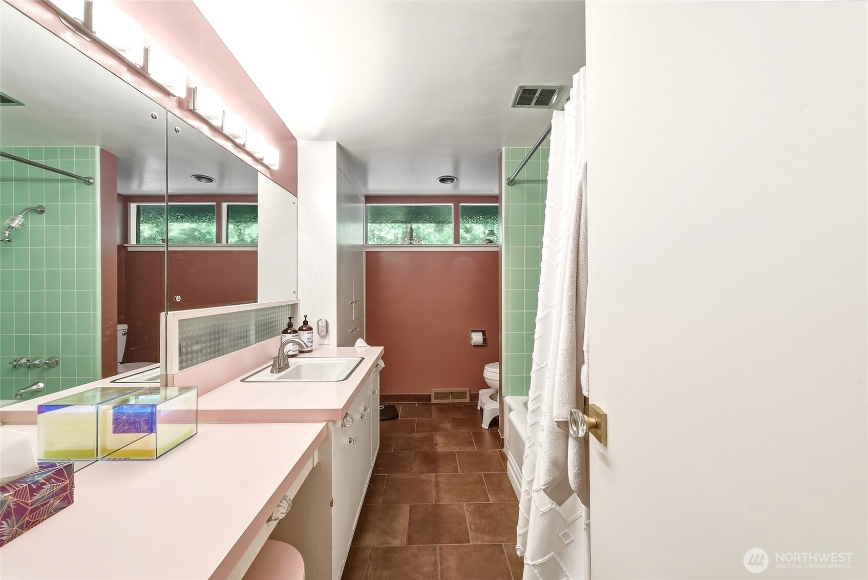 1719 Center Street Property Photo 20