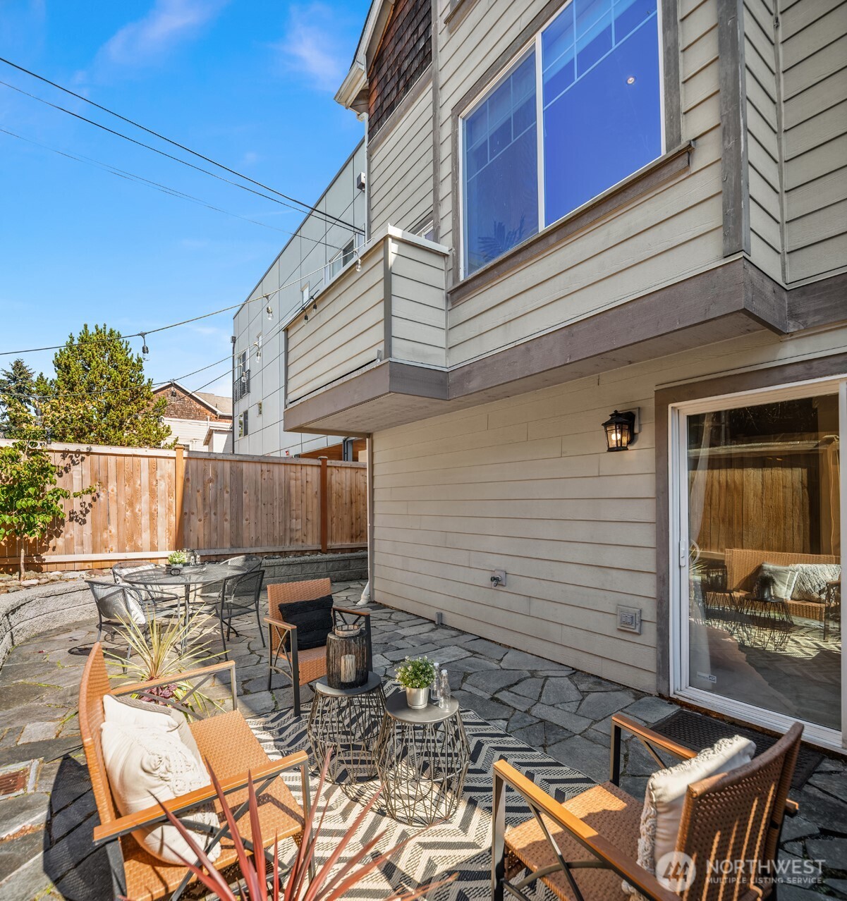8521 Interlake Avenue B Property Photo 3