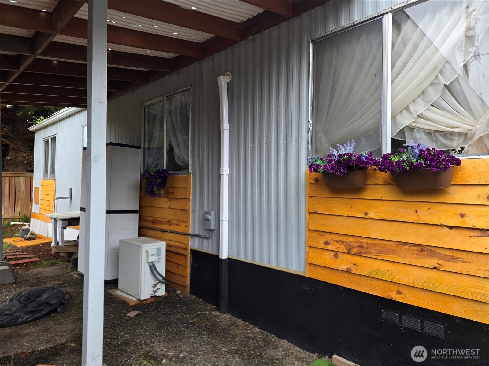 802 S Forrest St Street 8 Property Photo 2