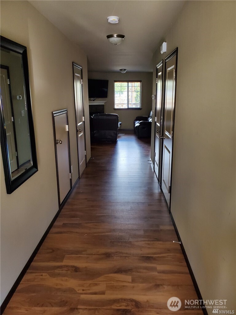 196 N Township Street Property Photo 2