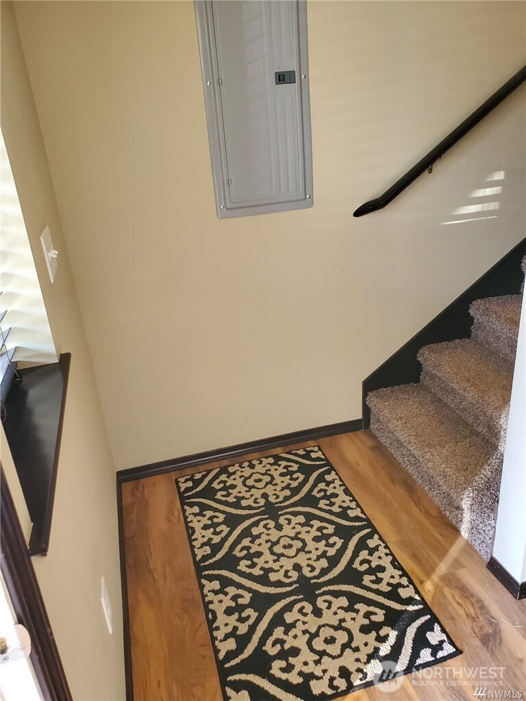 196 N Township Street Property Photo 7