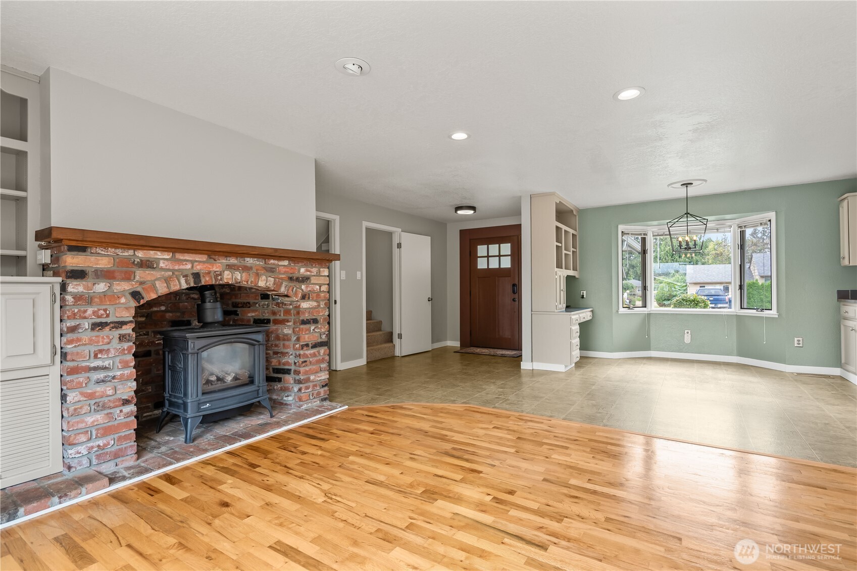 366 N Park Street Property Photo 8