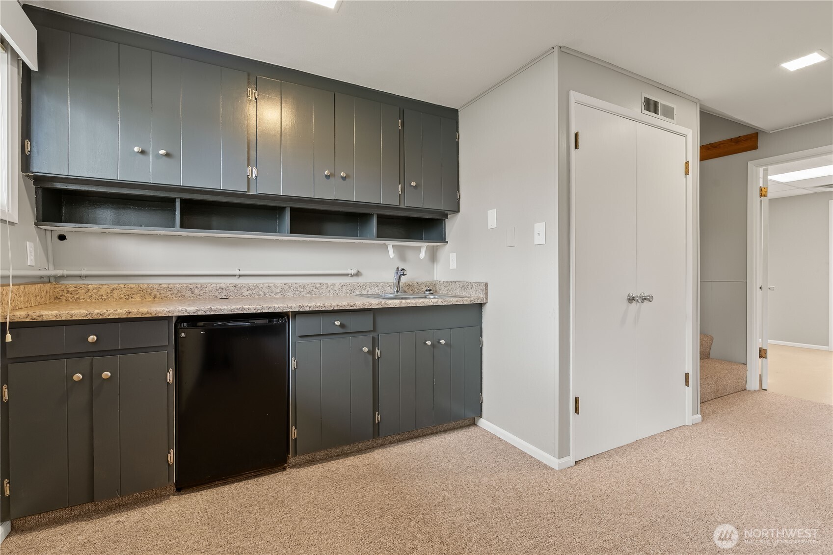 366 N Park Street Property Photo 25