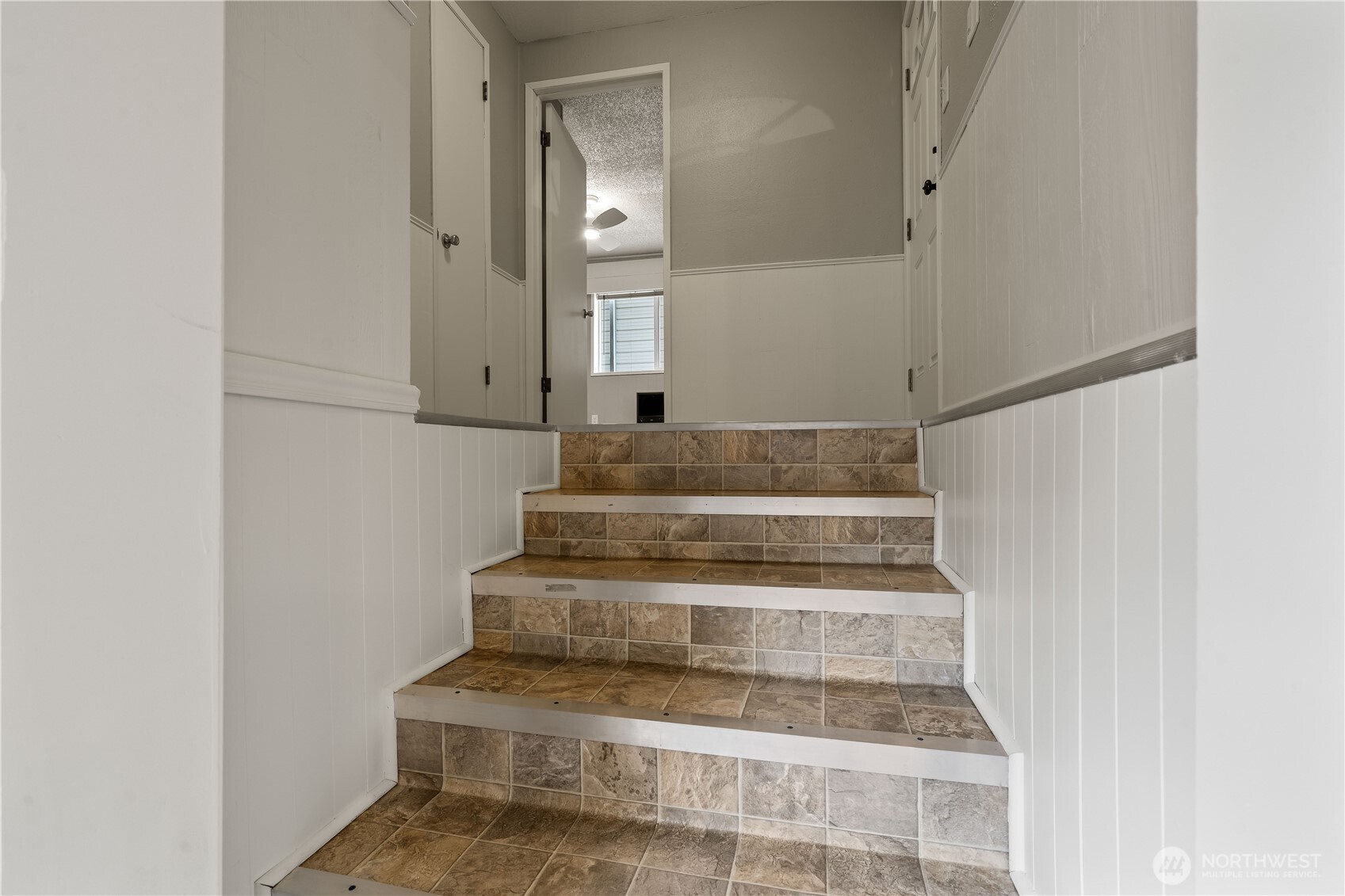 366 N Park Street Property Photo 27