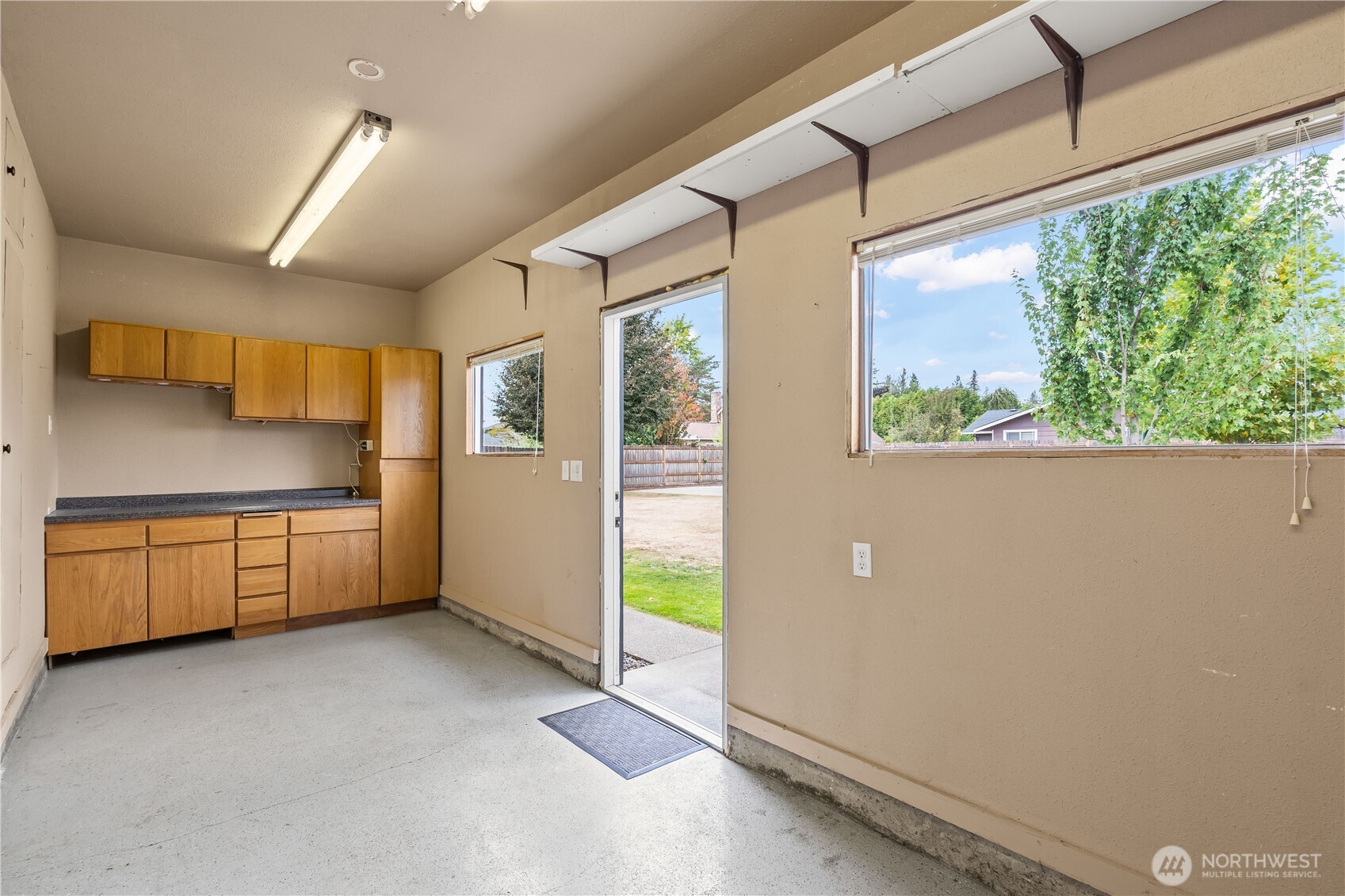 366 N Park Street Property Photo 34