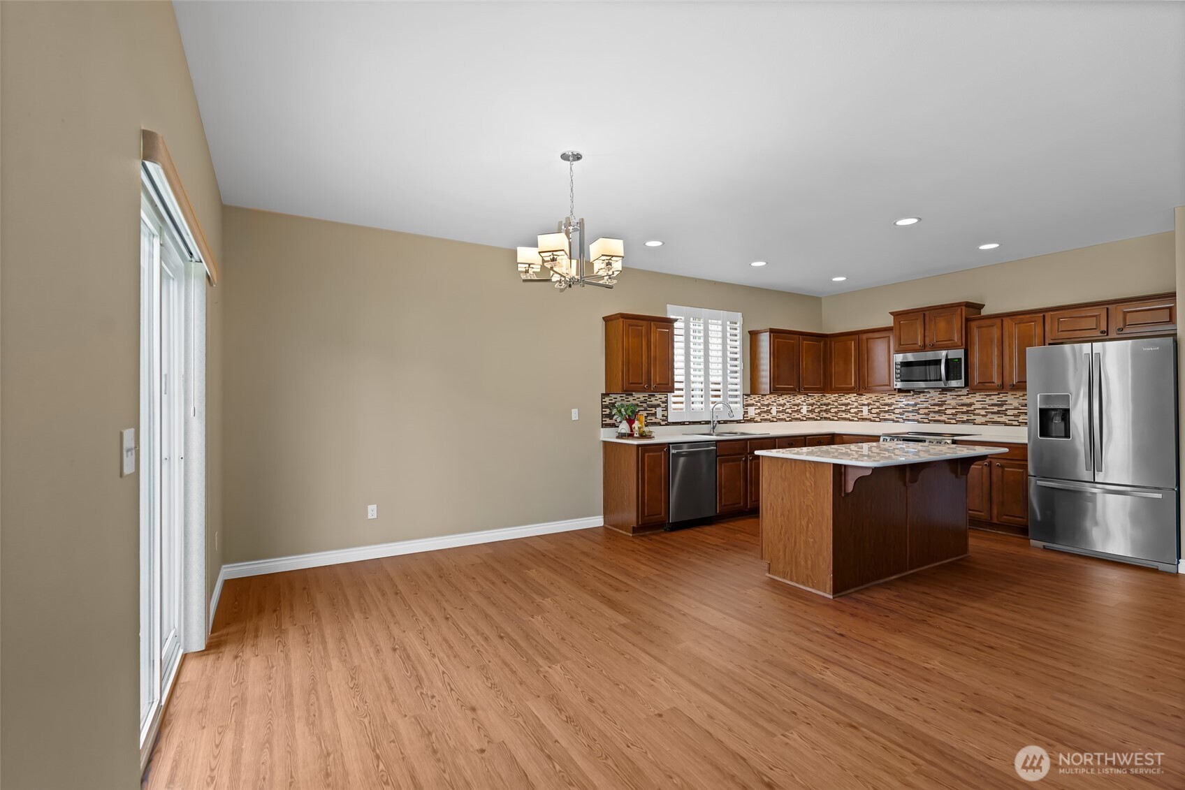 709 S Cypress Court Property Photo 7