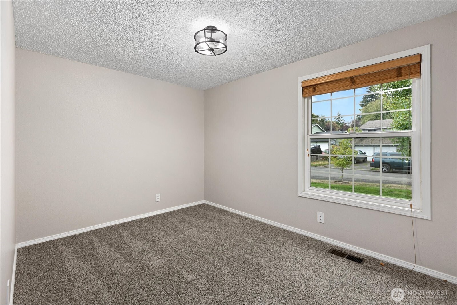 25340 36th Place Property Photo 25
