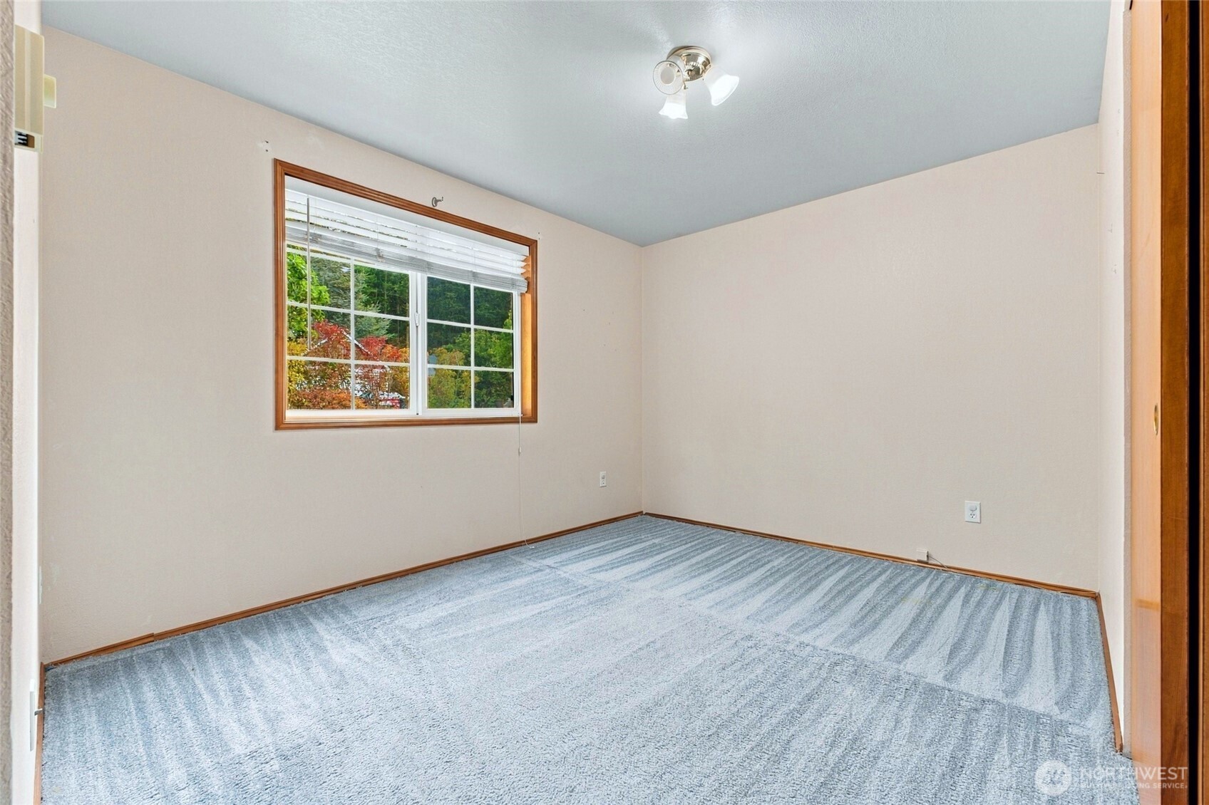738 Crescent Drive Property Photo 18