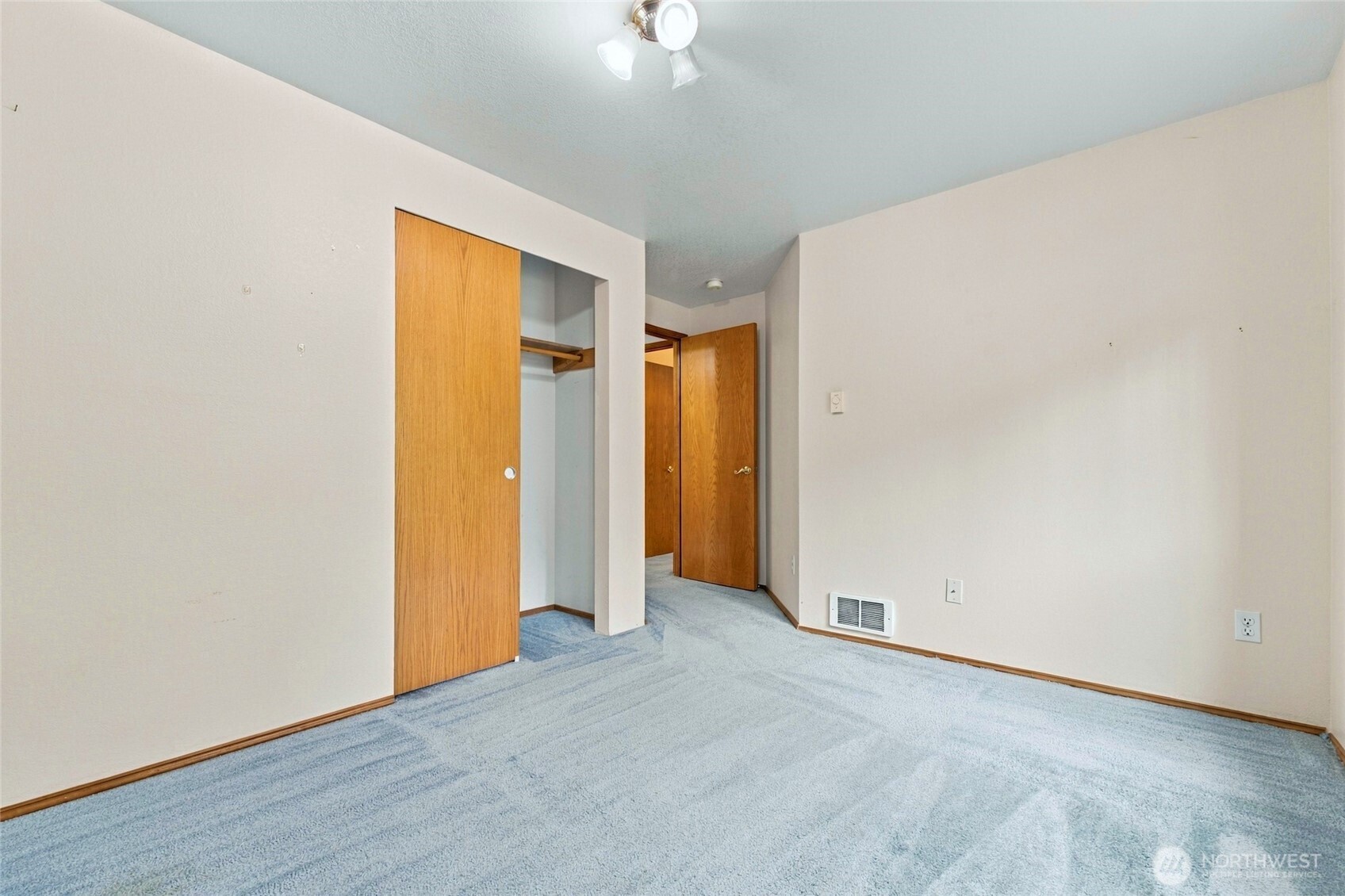 738 Crescent Drive Property Photo 19
