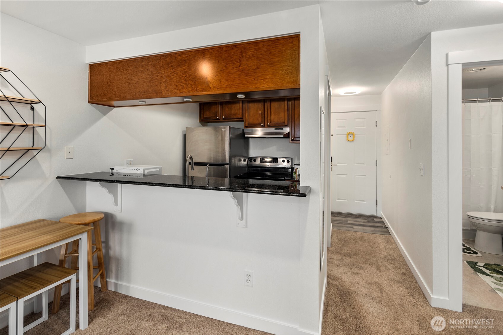 8816 Nesbit Avenue 302 Property Photo 11