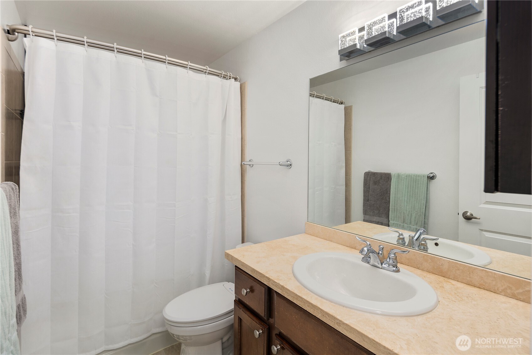 8816 Nesbit Avenue 302 Property Photo 16