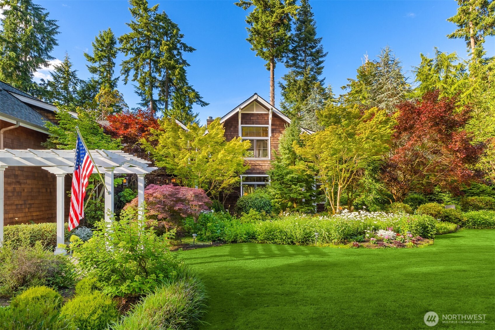 10374 Ne Country Club Road Property Photo 4