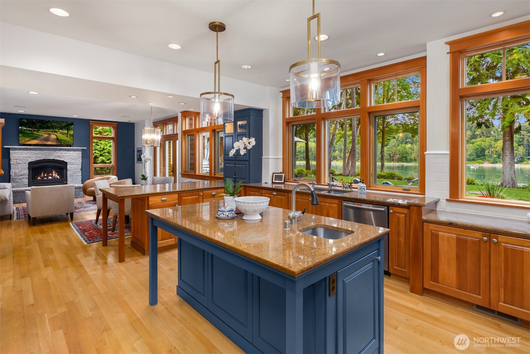 10374 Ne Country Club Road Property Photo 8