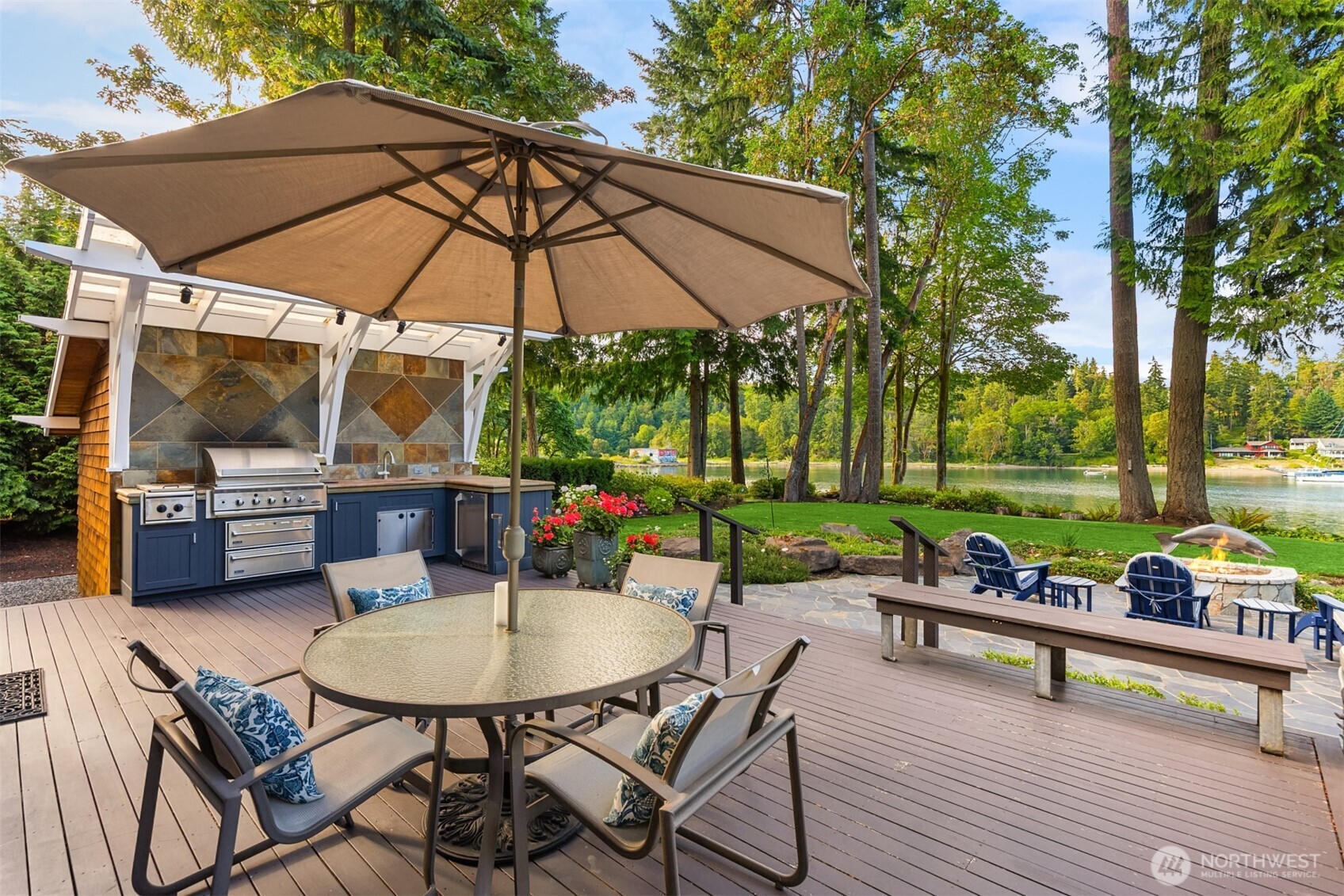 10374 Ne Country Club Road Property Photo 12